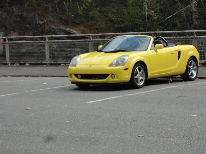2004 Toyota MR2 Spyder